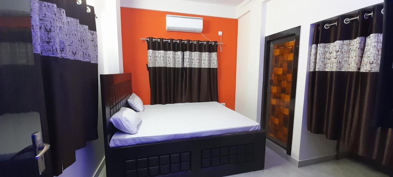 Garden Guest House Near Rene Tower Ruby General Hospital Kolkata Bagian luar foto