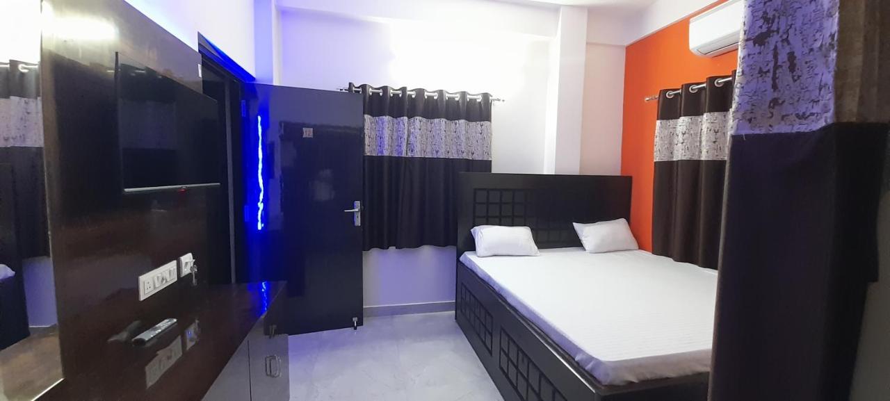 Garden Guest House Near Rene Tower Ruby General Hospital Kolkata Bagian luar foto
