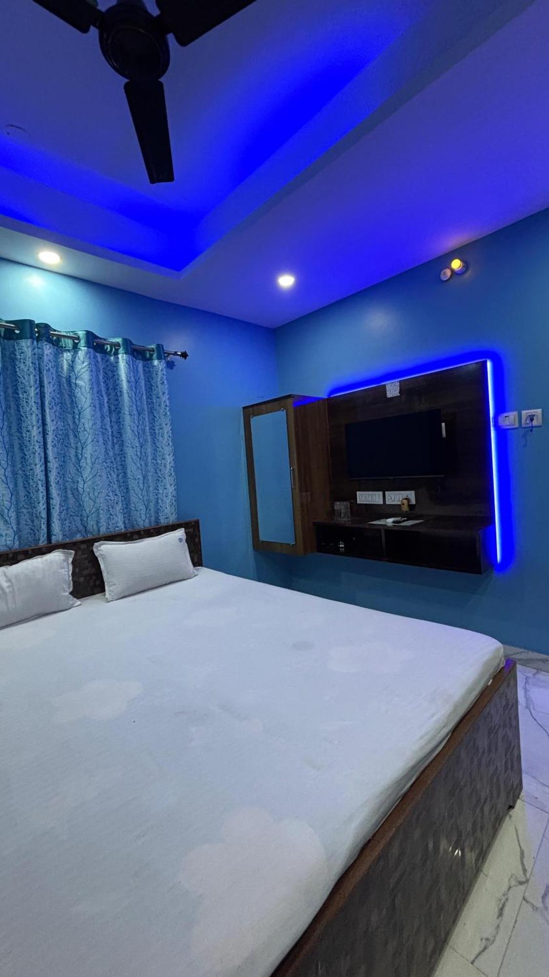 Garden Guest House Near Rene Tower Ruby General Hospital Kolkata Bagian luar foto